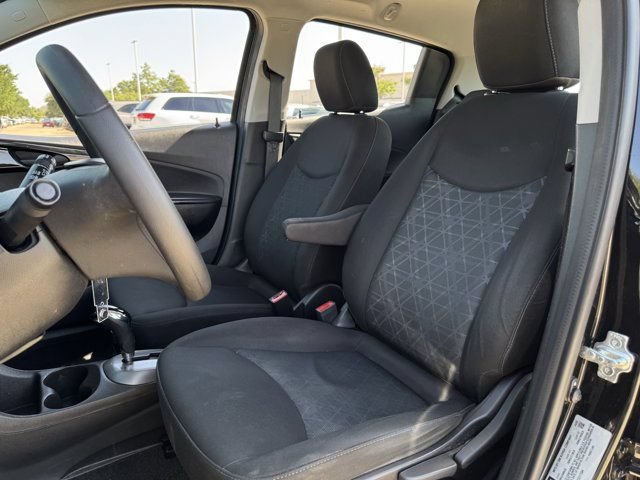 Used 2022 Chevrolet Spark LT FWD image 25