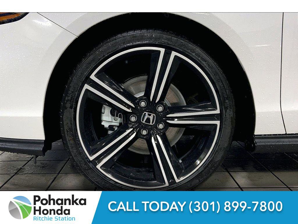 Used 2025 Honda Accord Sport image 15
