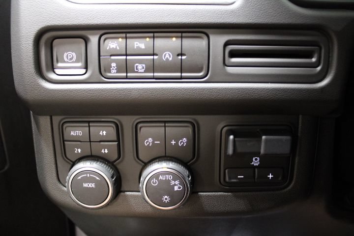 Used 2023 Chevrolet Tahoe RST w/ Luxury Package AWD/4WD image 40