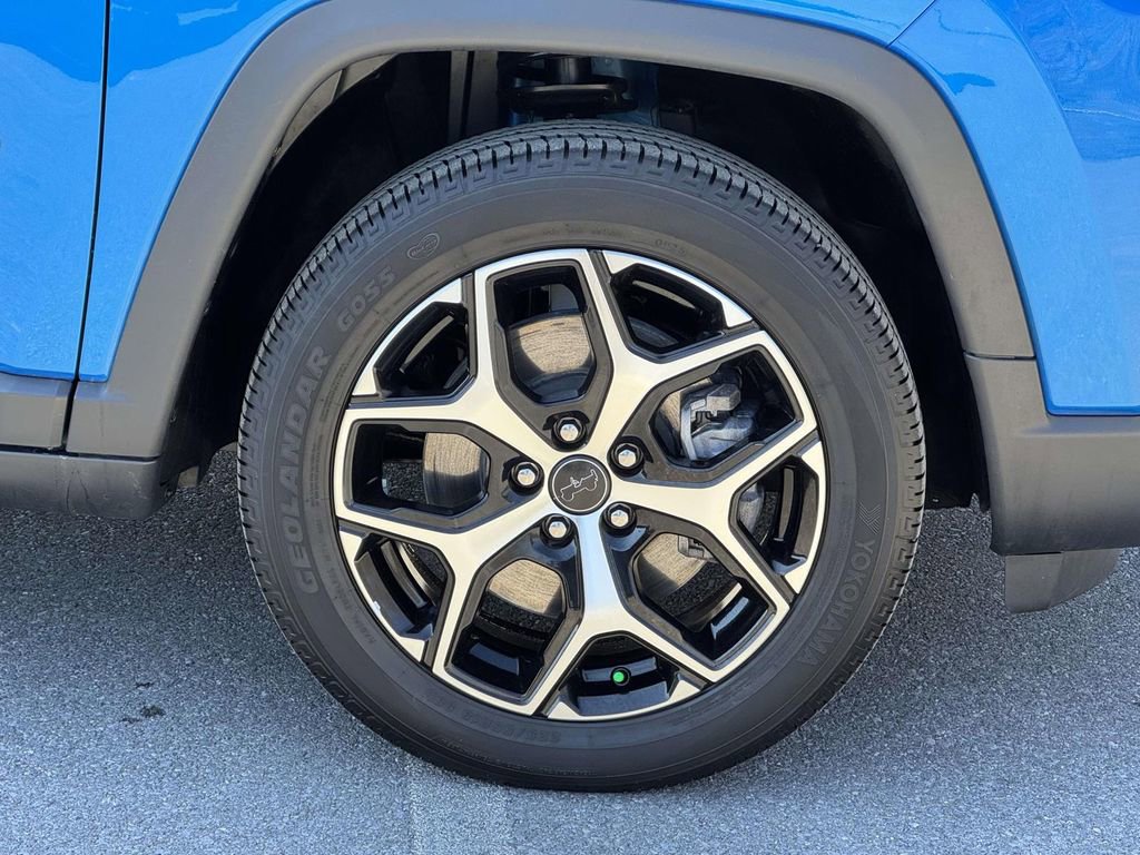 Used 2026 Jeep Compass Limited AWD/4WD image 12