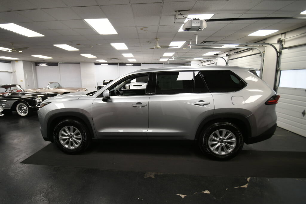 Certified 2025 Toyota Grand Highlander AWD image 4