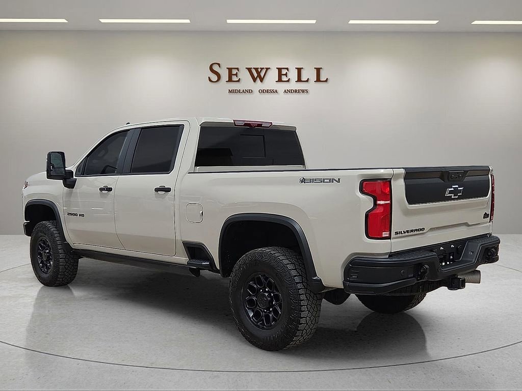 Used 2026 Chevrolet Silverado 2500 ZR2 w/ ZR2 Bison Edition AWD/4WD image 3