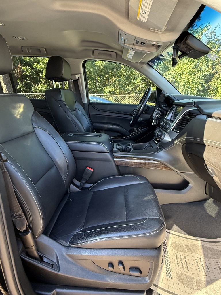 Used 2019 Chevrolet Suburban LT image 25