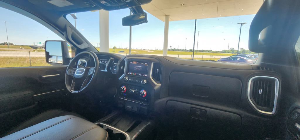 Used 2023 GMC Sierra 3500 AT4 w/ AT4 Preferred Package AWD/4WD image 22