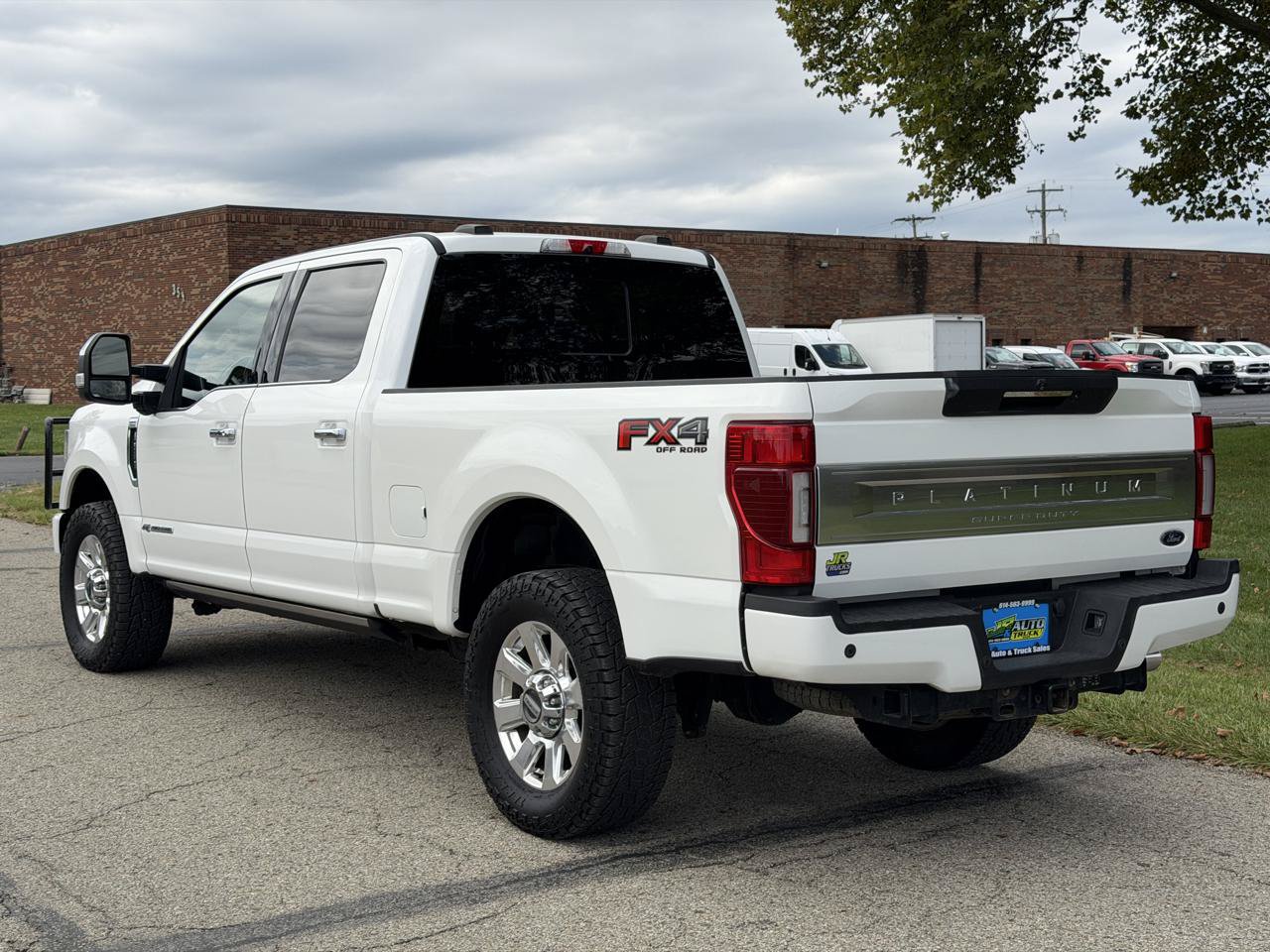 Used 2022 Ford F250 Platinum w/ FX4 Off-Road Package AWD/4WD image 4