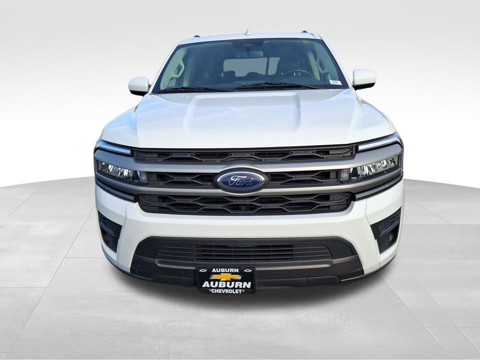 Used 2024 Ford Expedition XLT image 8