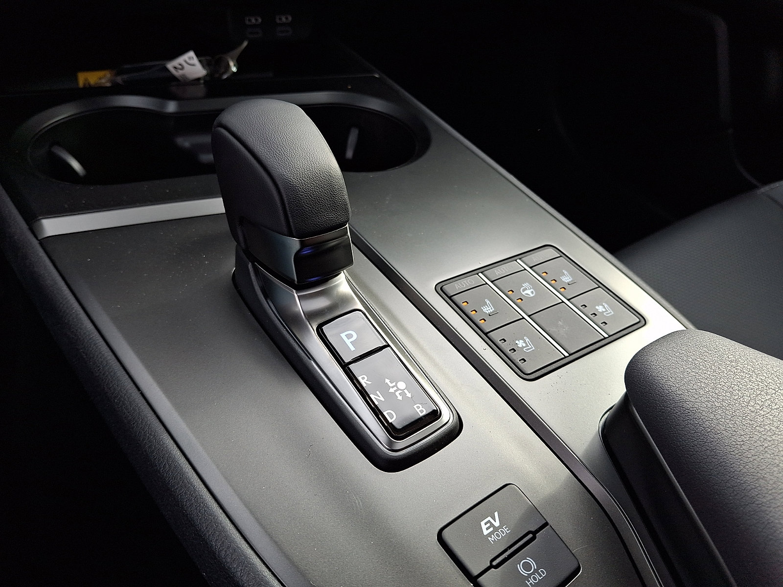 Used 2025 Lexus UX 300h AWD w/ Cold Area Package image 11