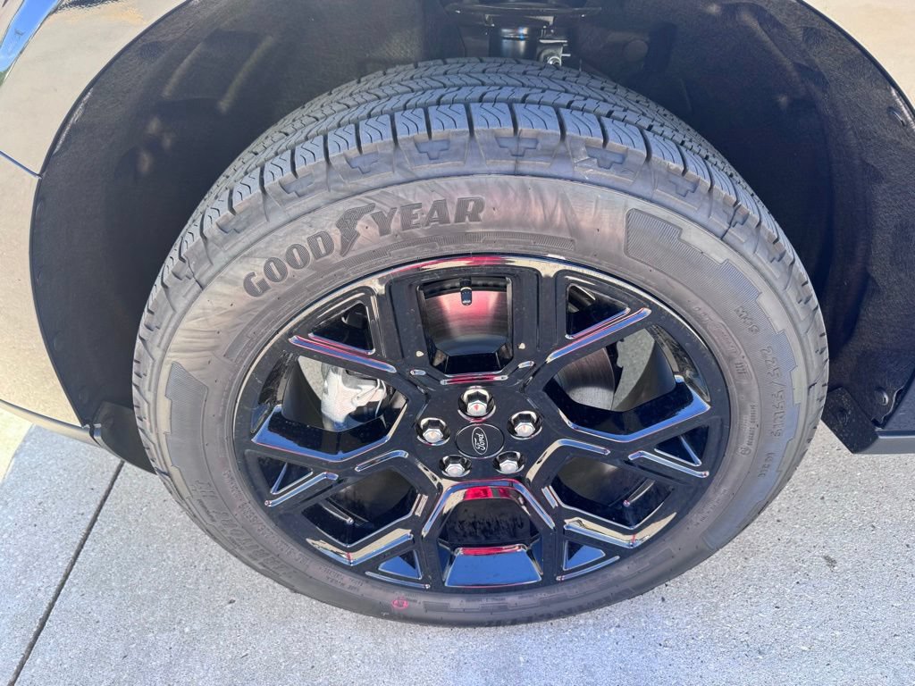 New 2026 Ford Maverick XLT w/ Equipment Group 301A AWD/4WD image 6