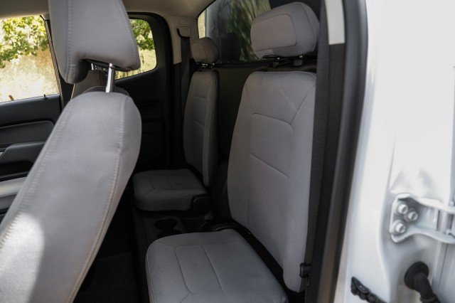 Used 2020 Chevrolet Colorado LT w/ Safety Package RWD image 33