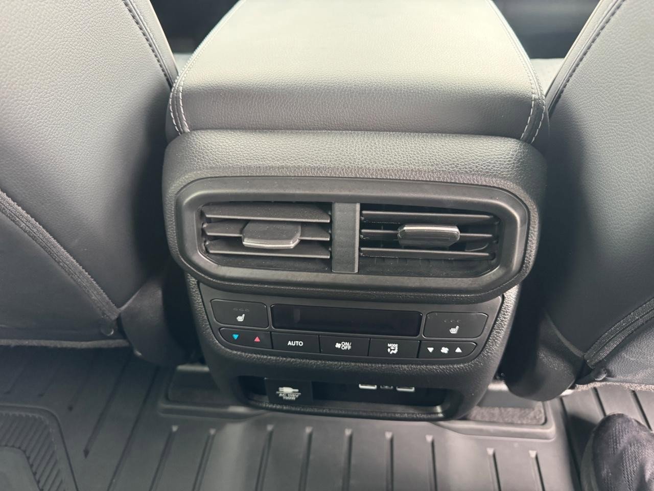 Certified 2023 Honda Pilot Elite image 18