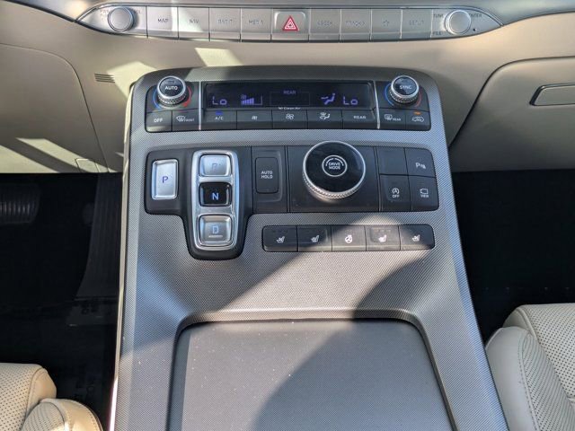 Used 2020 Hyundai Palisade Limited image 17