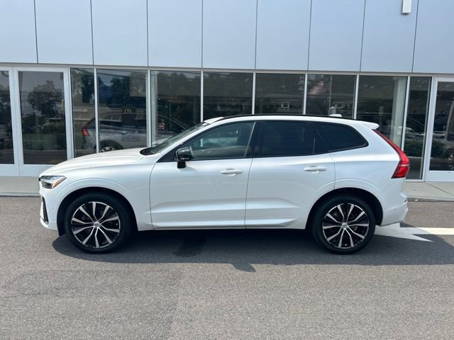 Certified 2024 Volvo XC60 B5 Plus w/ Climate Package AWD/4WD image 2