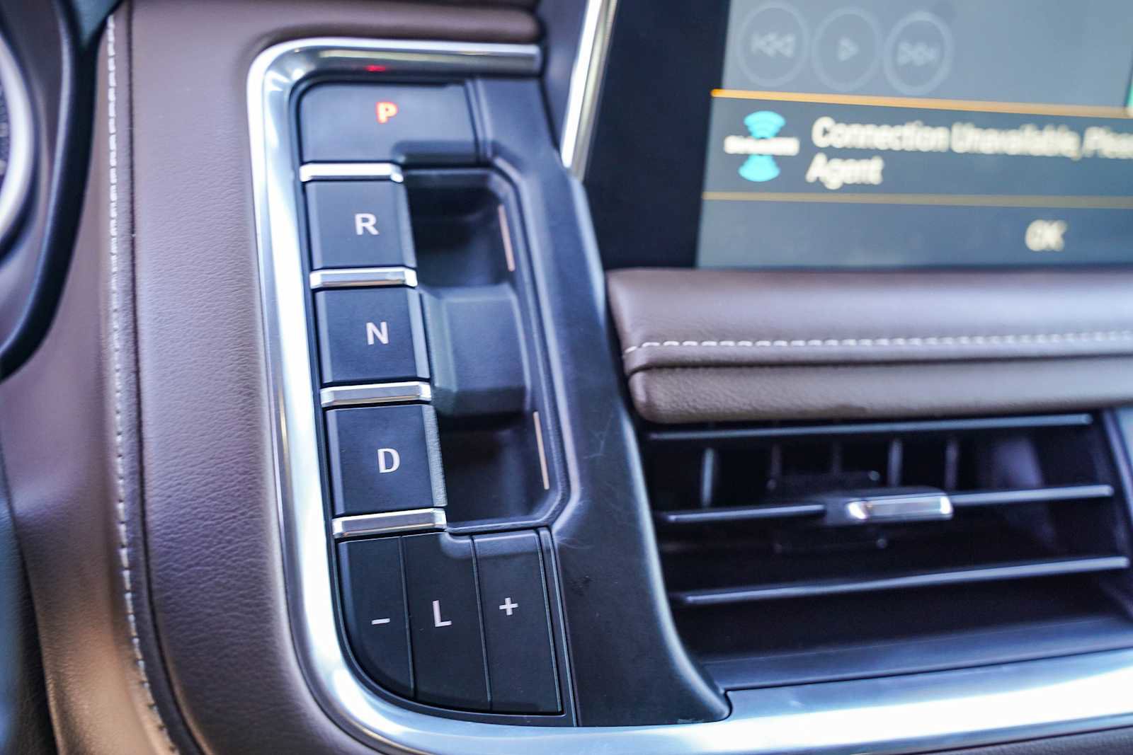 Used 2021 Chevrolet Tahoe High Country w/ Premium Package image 22