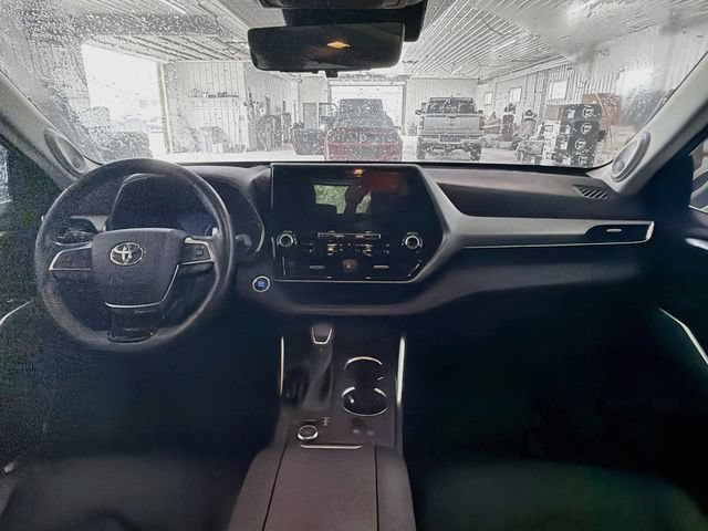 Used 2021 Toyota Highlander Platinum AWD/4WD image 10