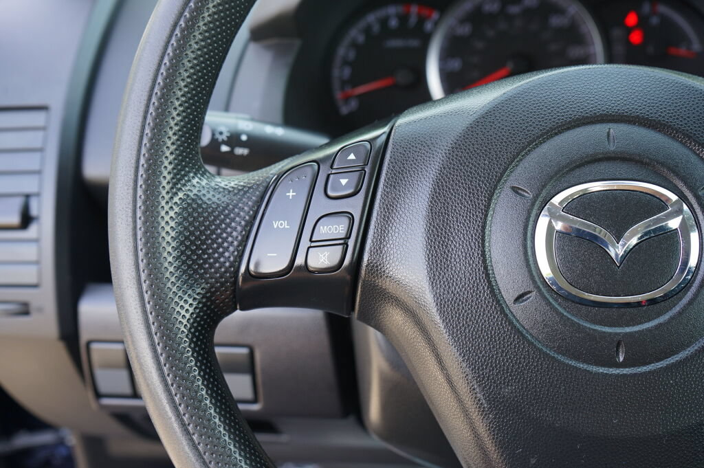 Used 2009 MAZDA MAZDA5 Sport FWD image 14