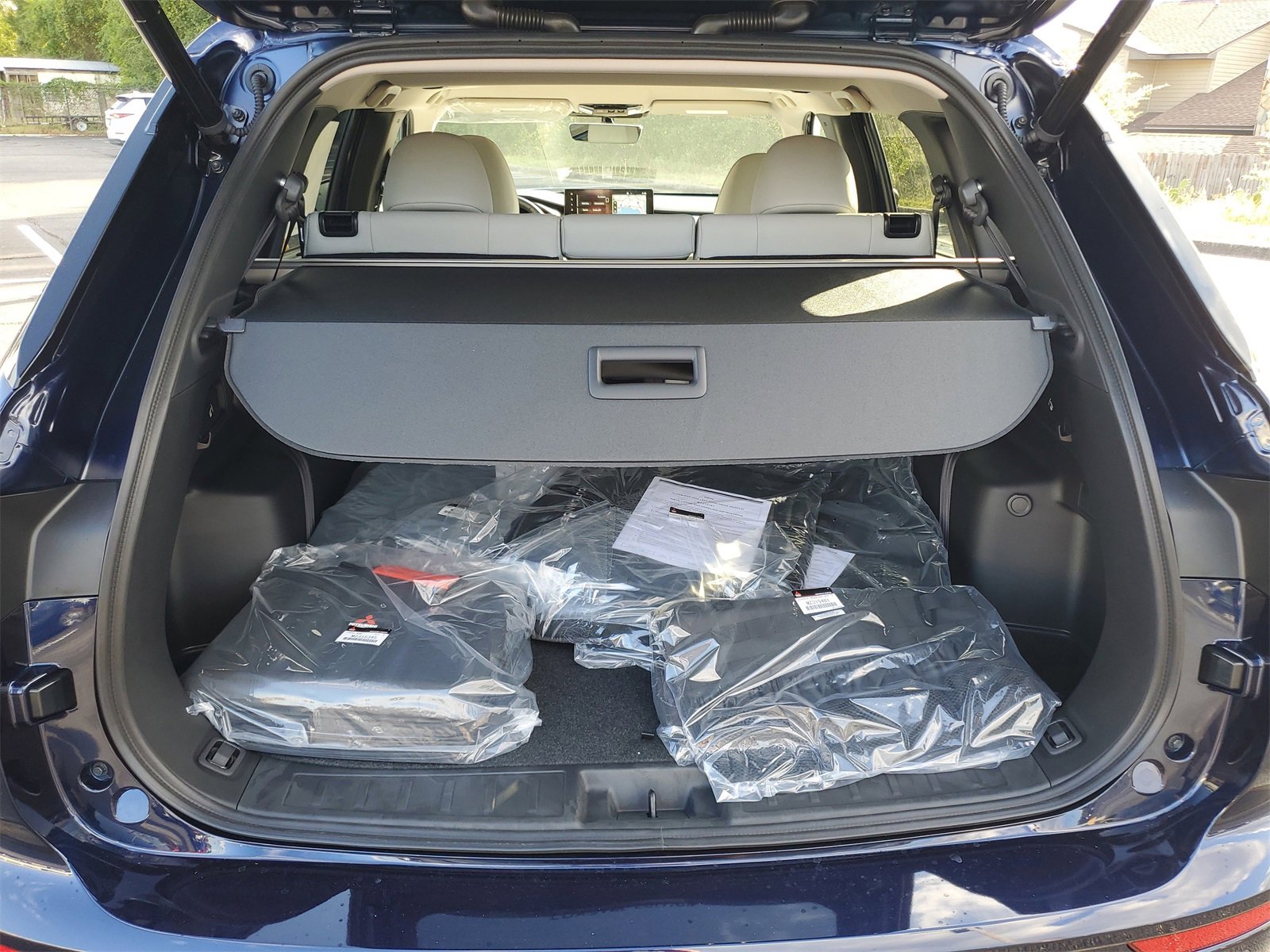 New 2025 Mitsubishi Outlander SEL image 30