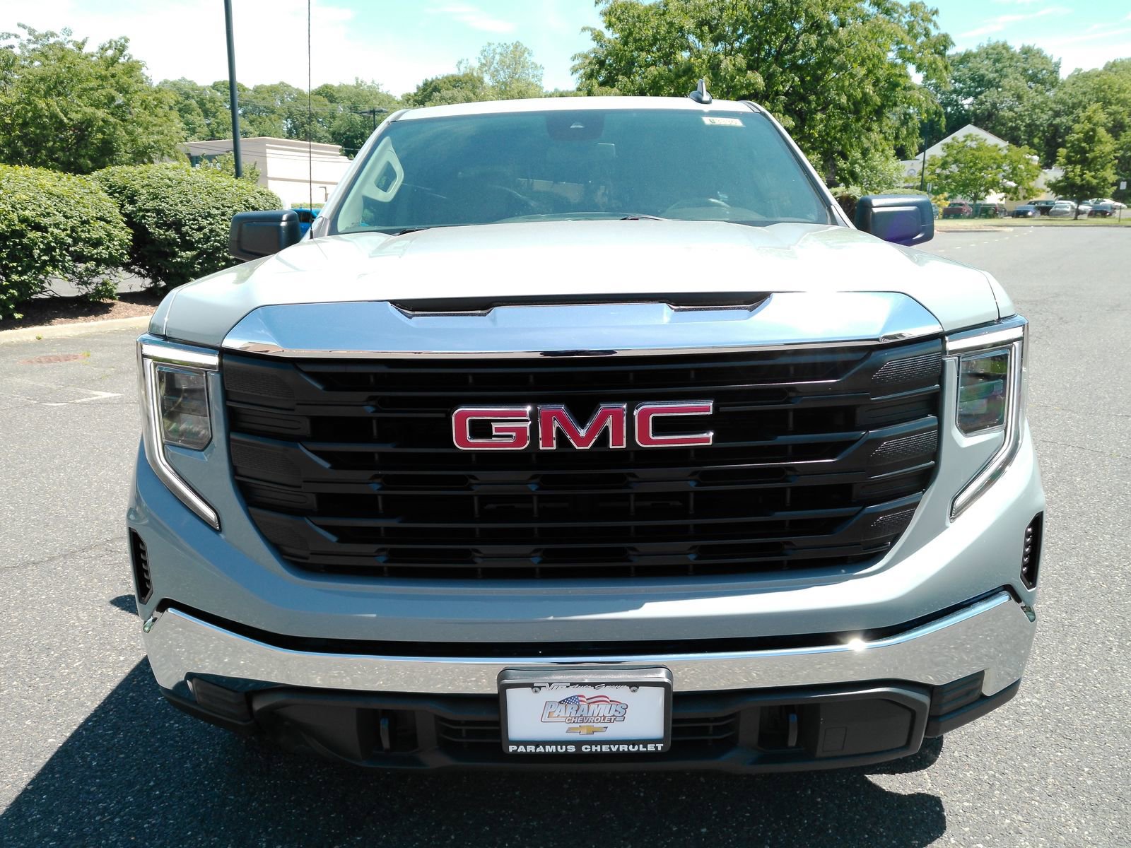 Certified 2024 GMC Sierra 1500 Pro AWD/4WD image 3