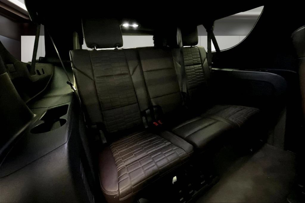 Certified 2023 Cadillac Escalade ESV V AWD/4WD image 26
