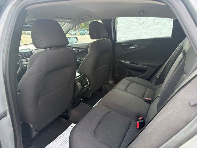 Used 2024 Chevrolet Malibu LT FWD image 15