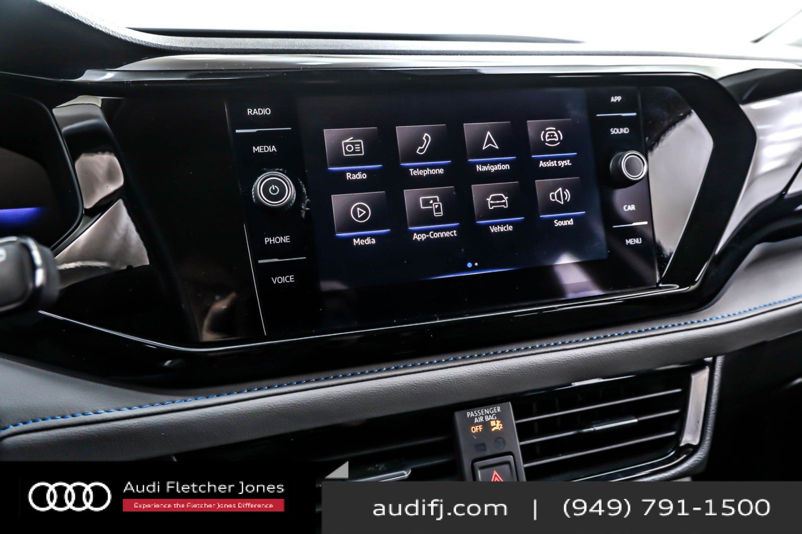 Used 2024 Volkswagen Taos SE image 20