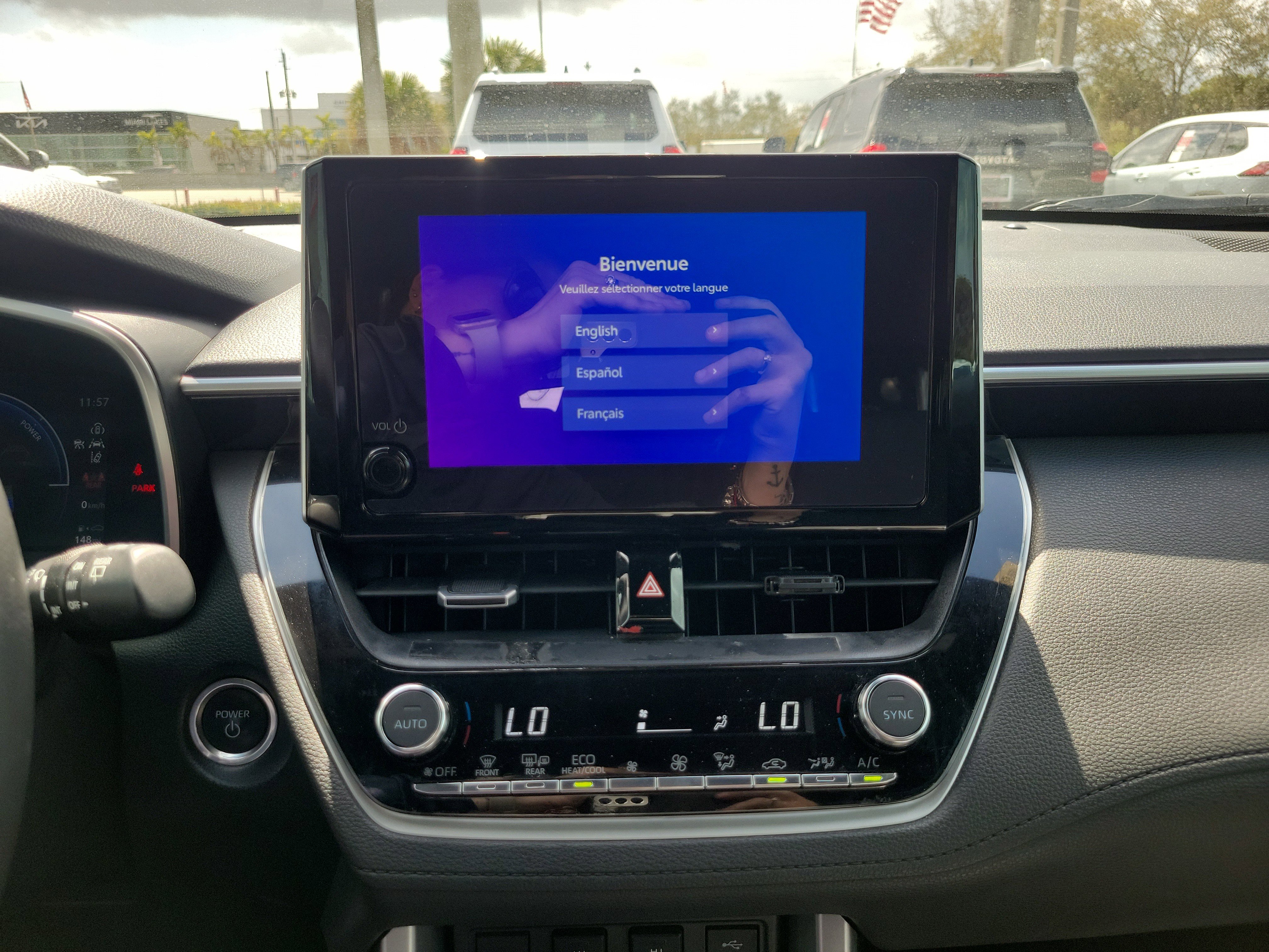 Used 2023 Toyota Corolla Cross XSE w/ Convenience Package image 26