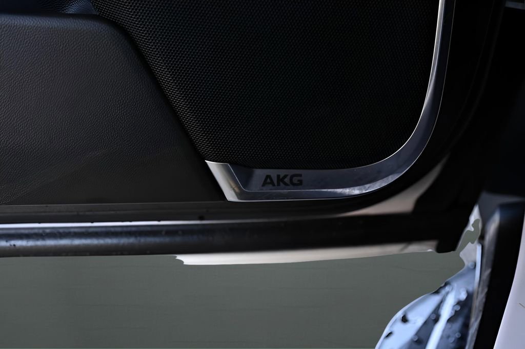 Used 2021 Cadillac Escalade Sport image 16