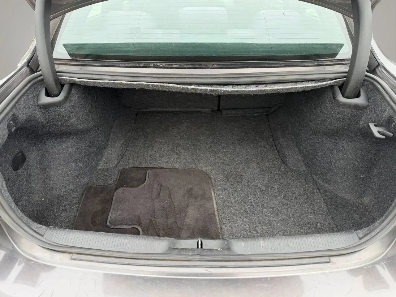 Used 2015 Dodge Charger SE w/ Popular Equipment Group RWD image 12