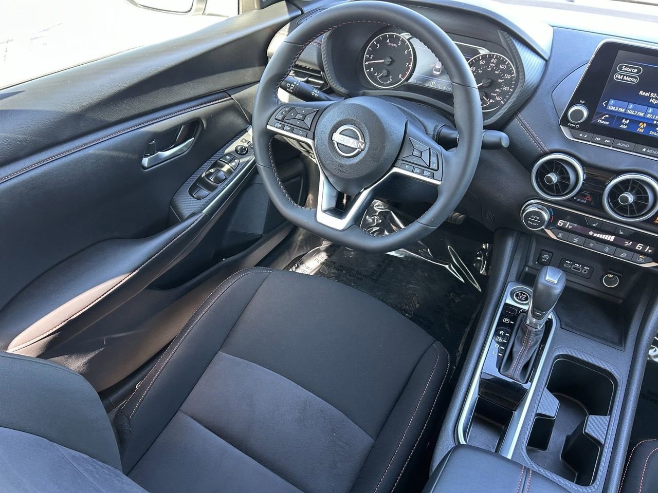 Certified 2025 Nissan Sentra SR image 16