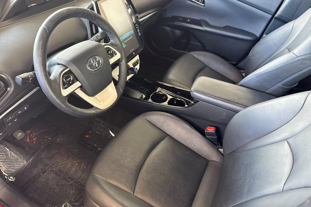Used 2017 Toyota Prius Prime Advanced FWD image 9