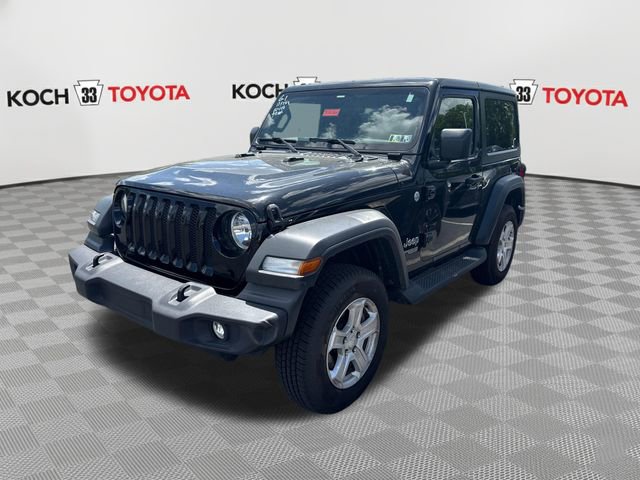 Used 2018 Jeep Wrangler Sport AWD/4WD image 3