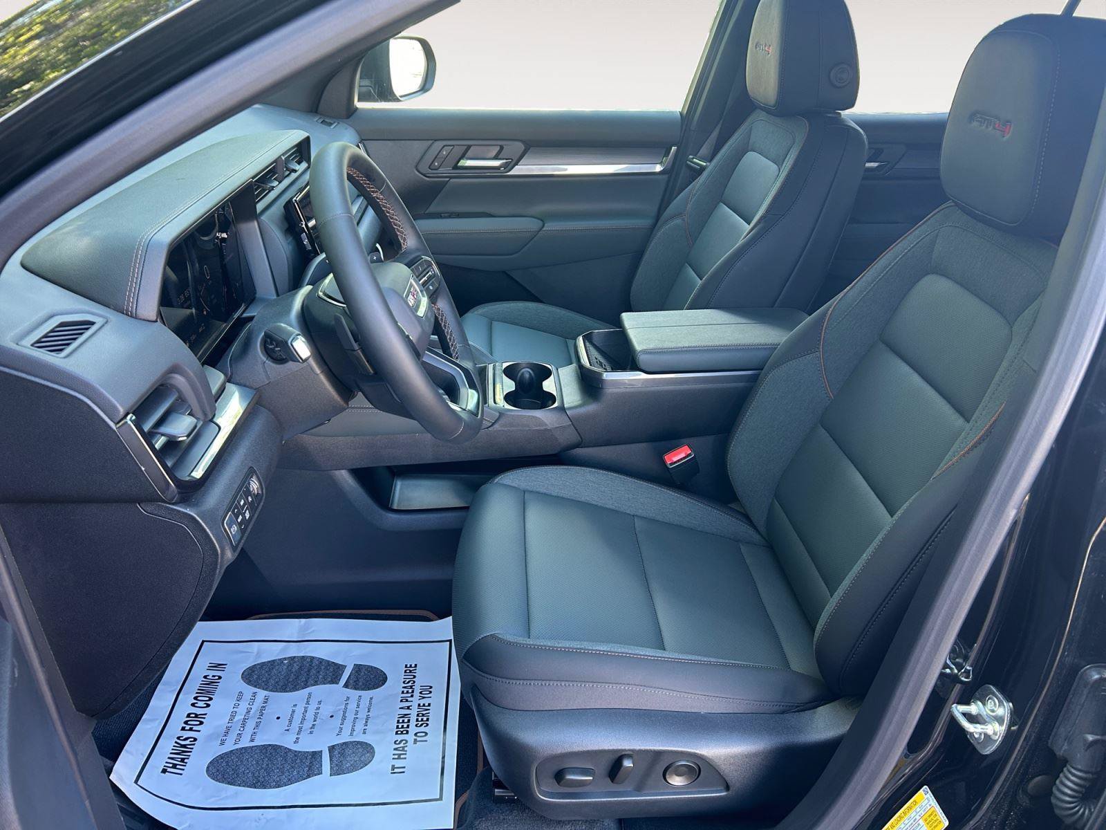 New 2026 GMC Terrain AT4 AWD/4WD image 9
