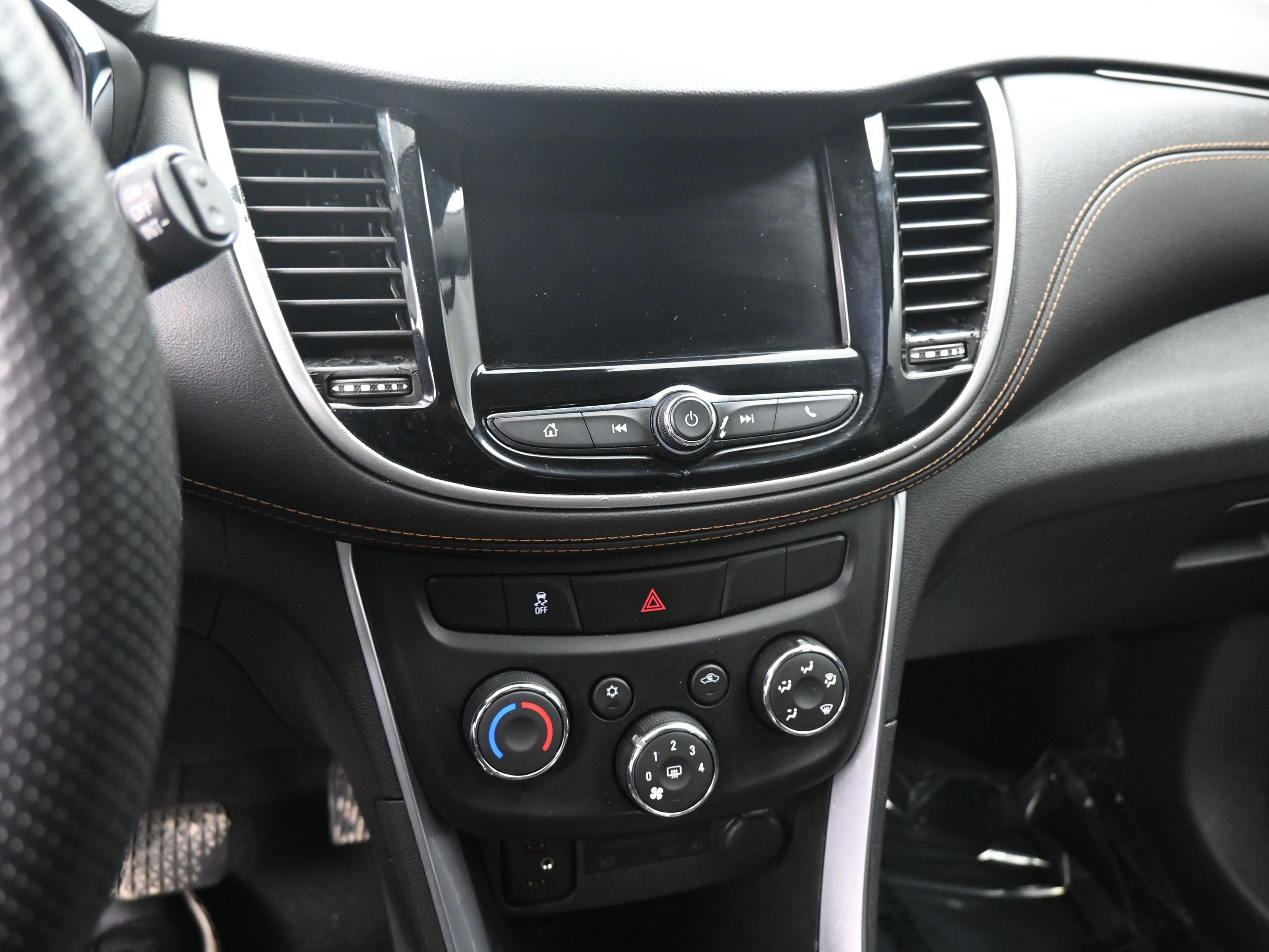 Used 2020 Chevrolet Trax LS image 15