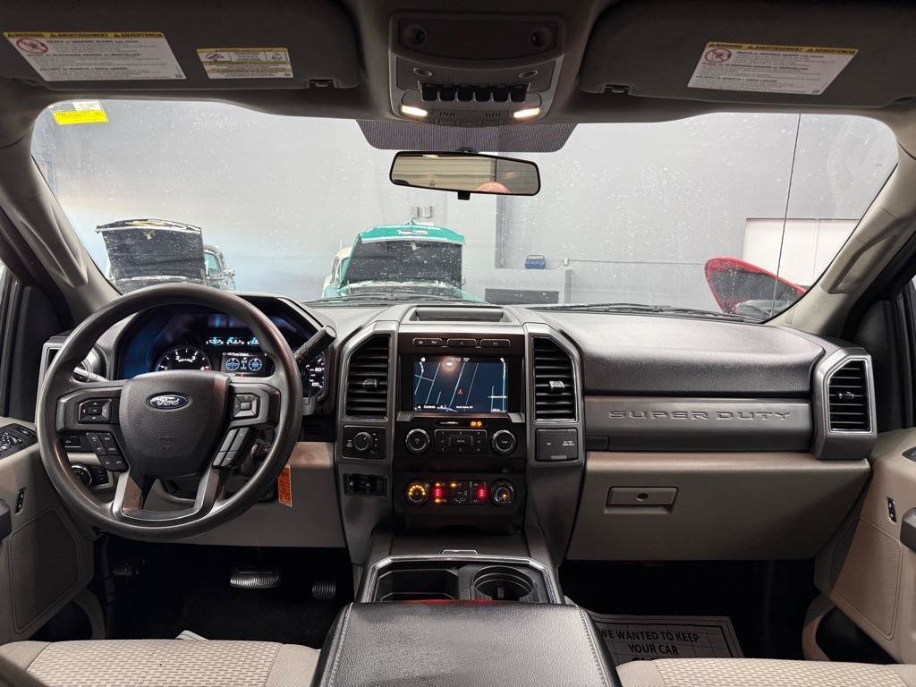 Used 2019 Ford F350 XLT w/ XLT Premium Package AWD/4WD image 8