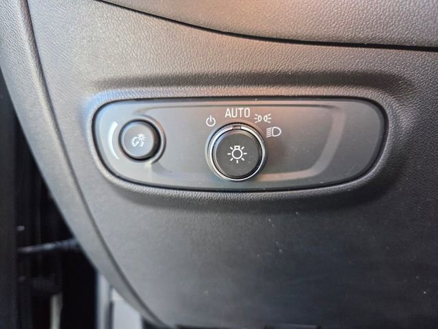 Used 2023 Chevrolet Equinox LS AWD/4WD image 21