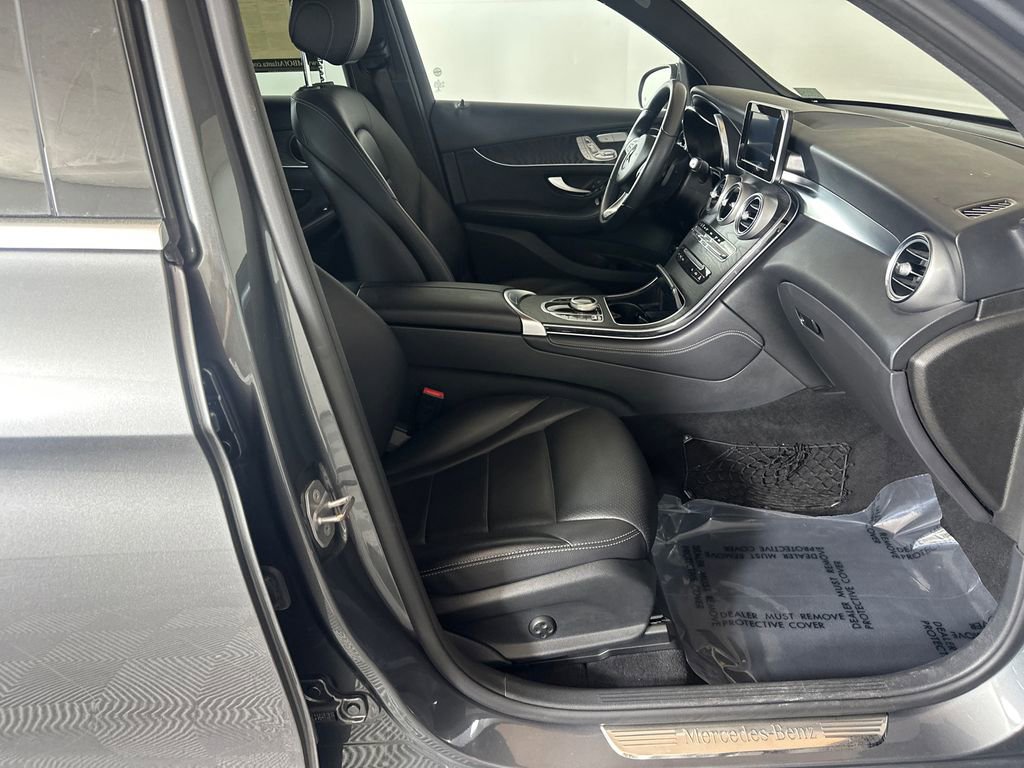 Used 2018 Mercedes-Benz GLC 300 4MATIC image 14