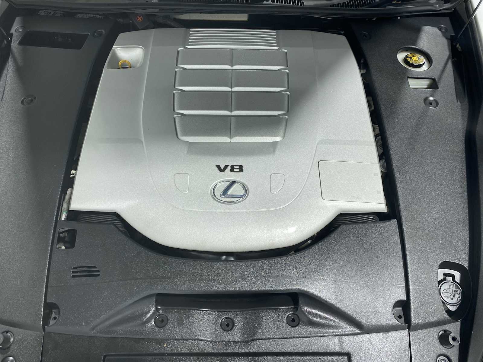 Used 2012 Lexus LS 460 AWD w/ Comfort Pkg image 9