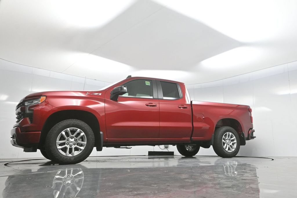 Used 2025 Chevrolet Silverado 1500 RST w/ Z71 Off-Road Package AWD/4WD image 7