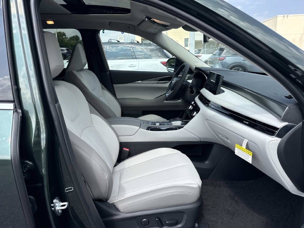 New 2027 INFINITI QX60 Luxe w/ Cargo Package AWD/4WD image 21