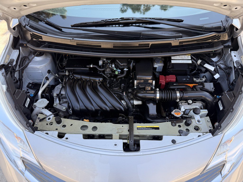 Used 2015 Nissan Versa Note FWD image 9