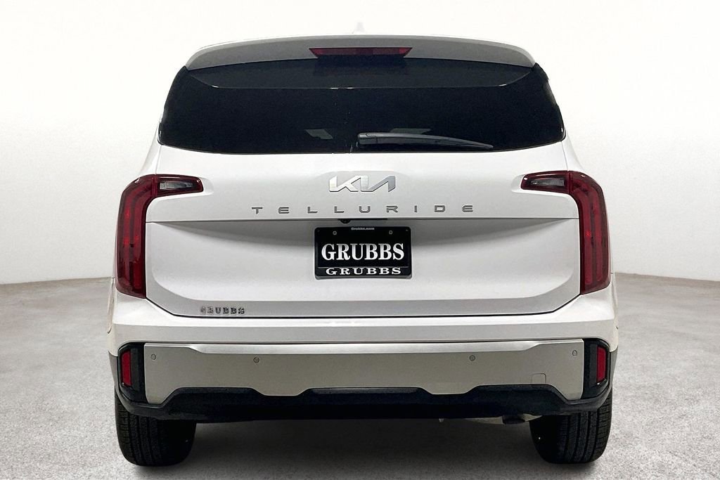 Used 2024 Kia Telluride LX image 6