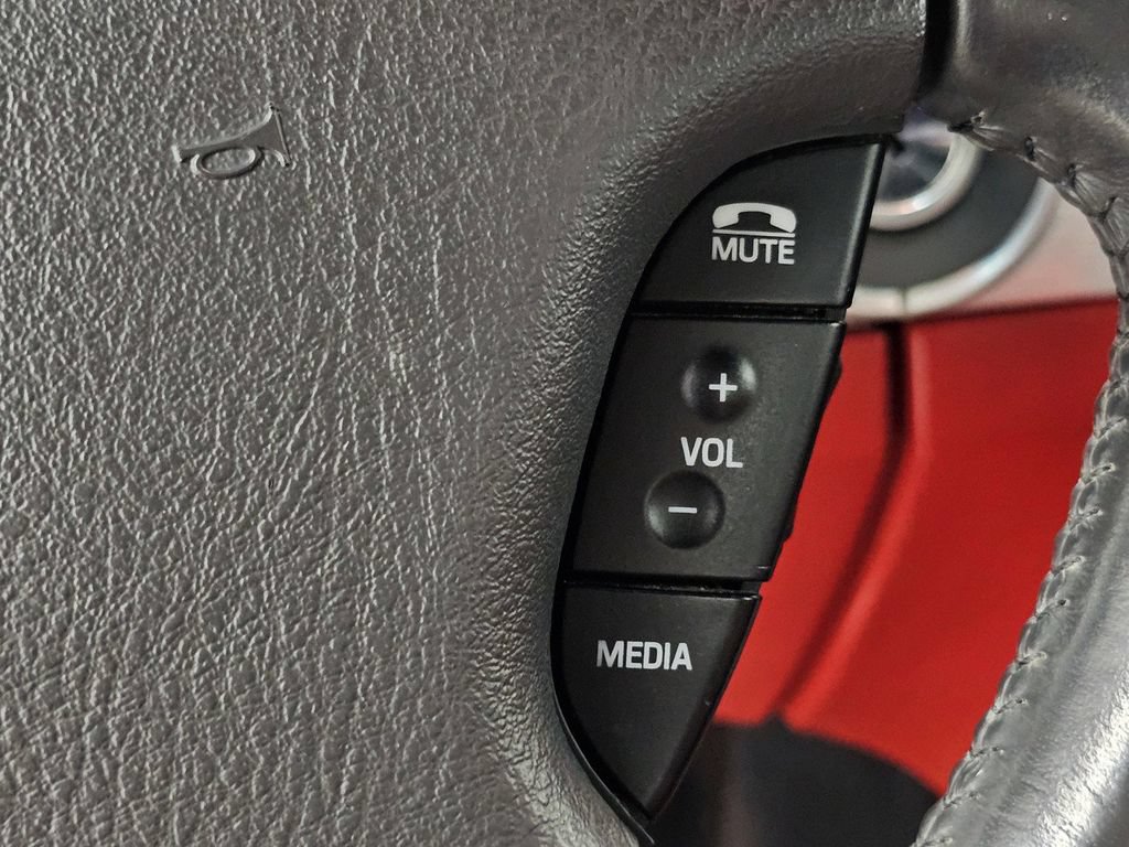 Used 2002 Ford Thunderbird RWD image 27