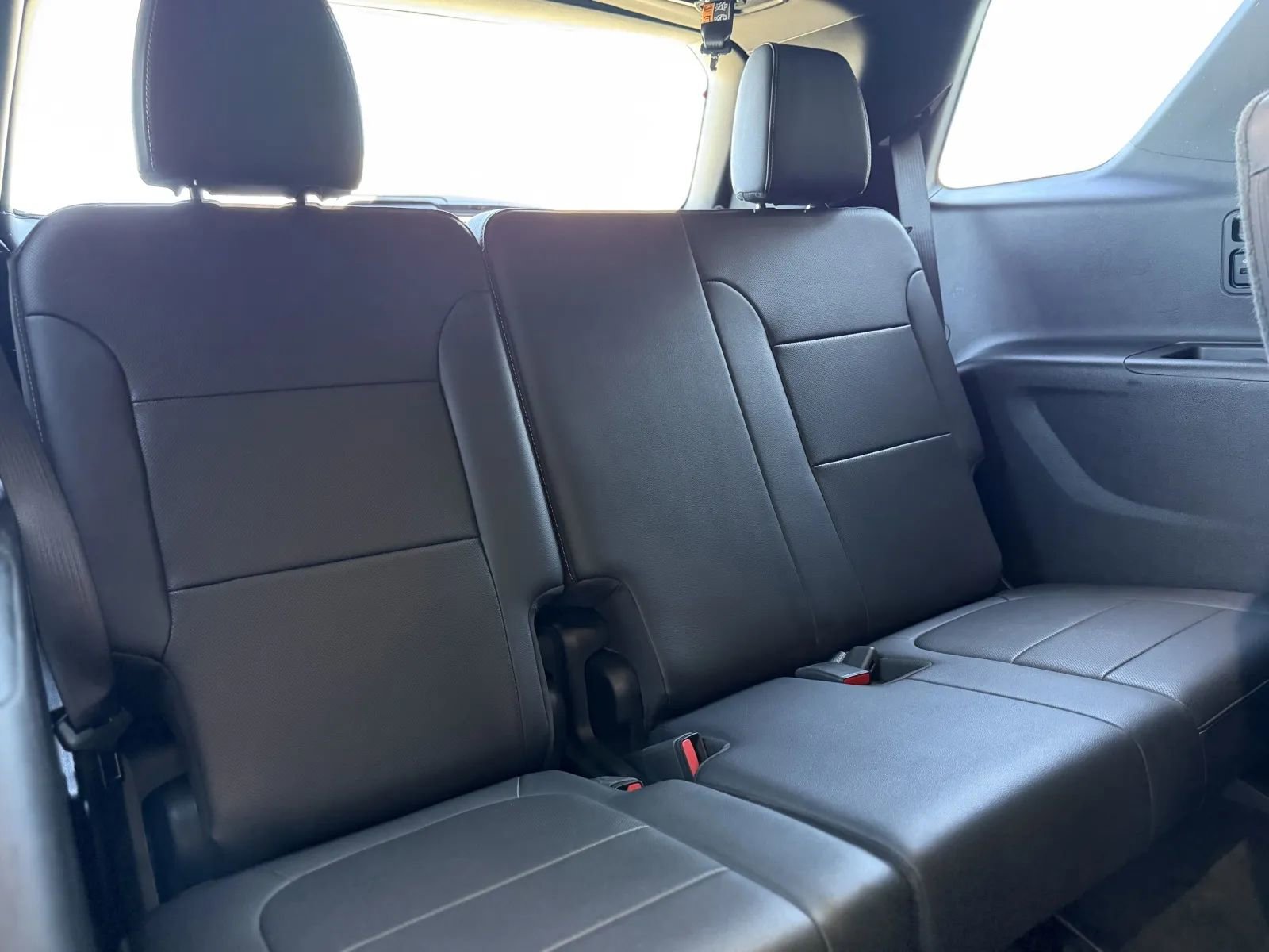 Used 2023 Chevrolet Traverse Premier w/ Redline Edition AWD/4WD image 19