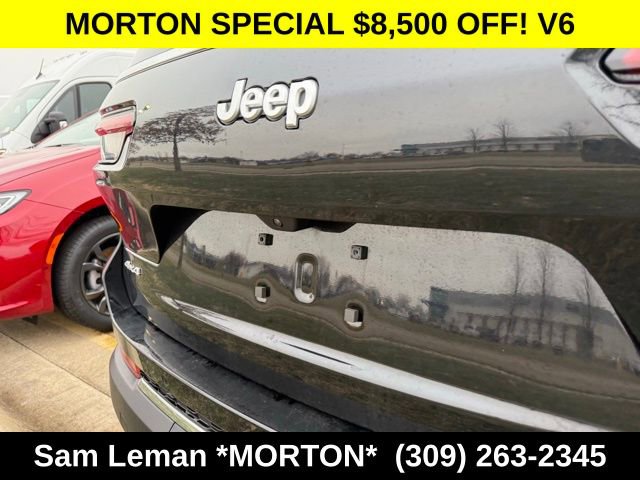New 2025 Jeep Grand Cherokee L Laredo w/ Luxury Tech Group I AWD/4WD image 9