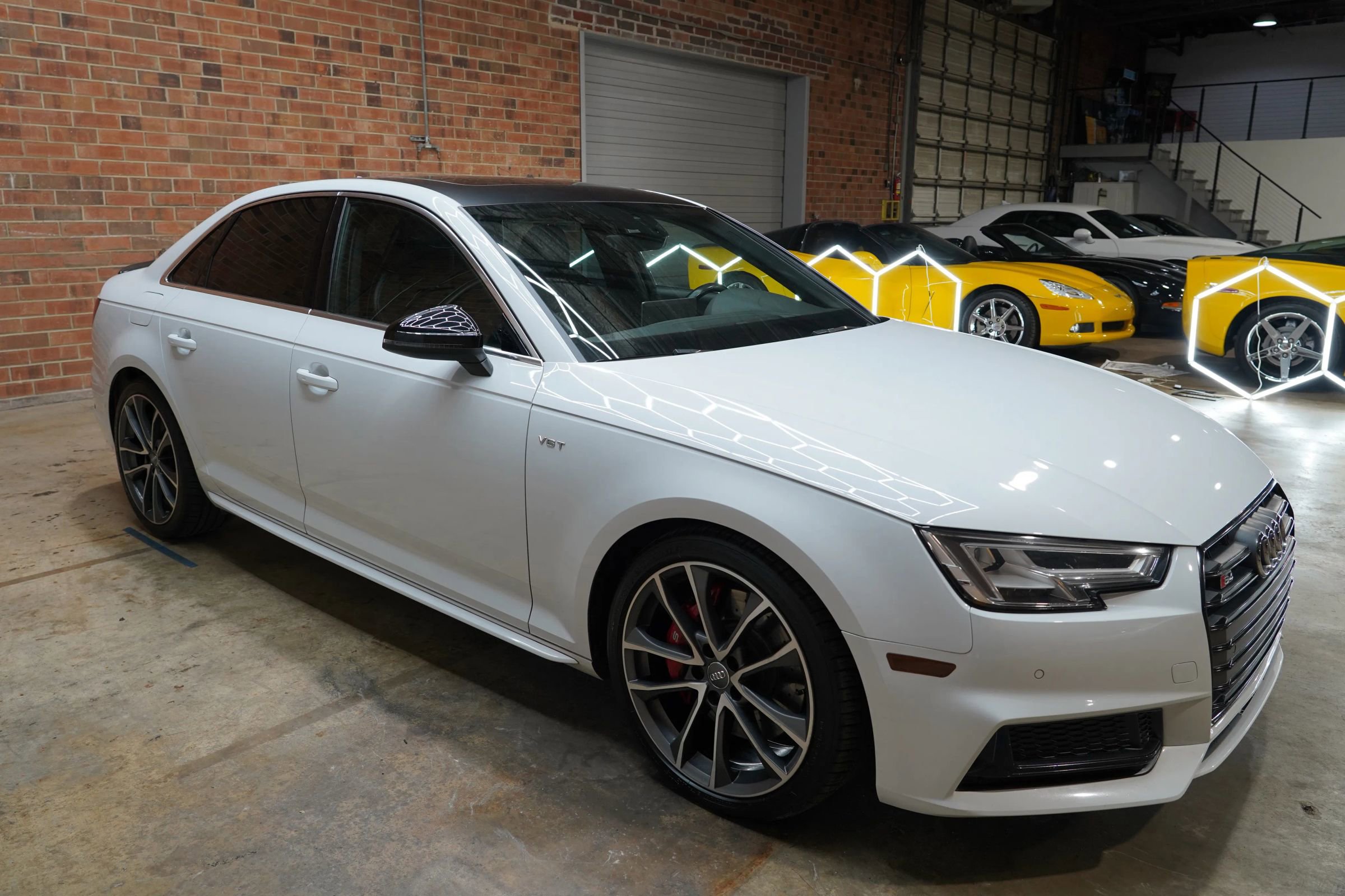 Used 2018 Audi S4 Premium Plus w/ Navigation Package image 3