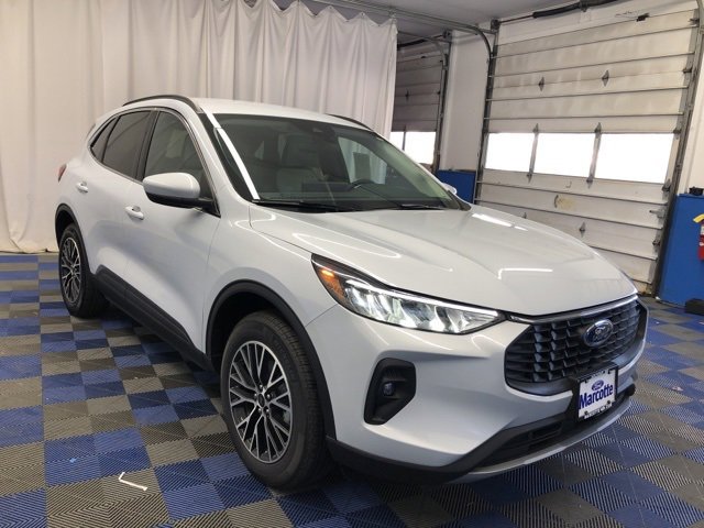 New 2025 Ford Escape SE image 5