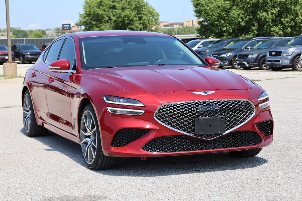 Used 2023 Genesis G70 2.0T image 4