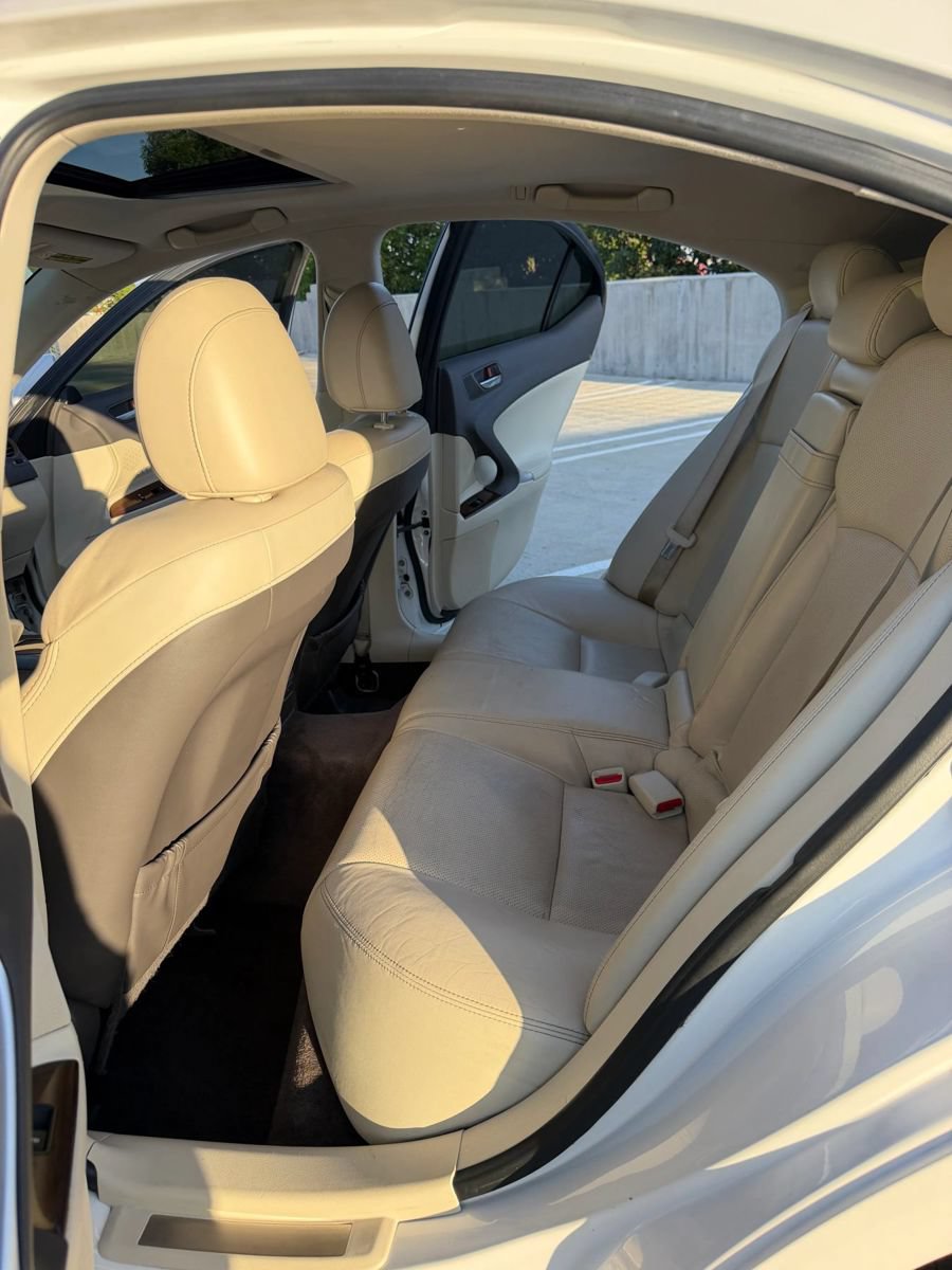 Used 2010 Lexus IS 350 w/ Luxury Plus Value Edition RWD image 16