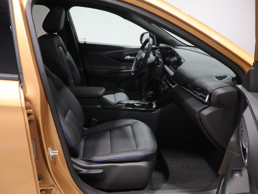 Used 2024 Buick Envista Sport Touring w/ Convenience I Package FWD image 24
