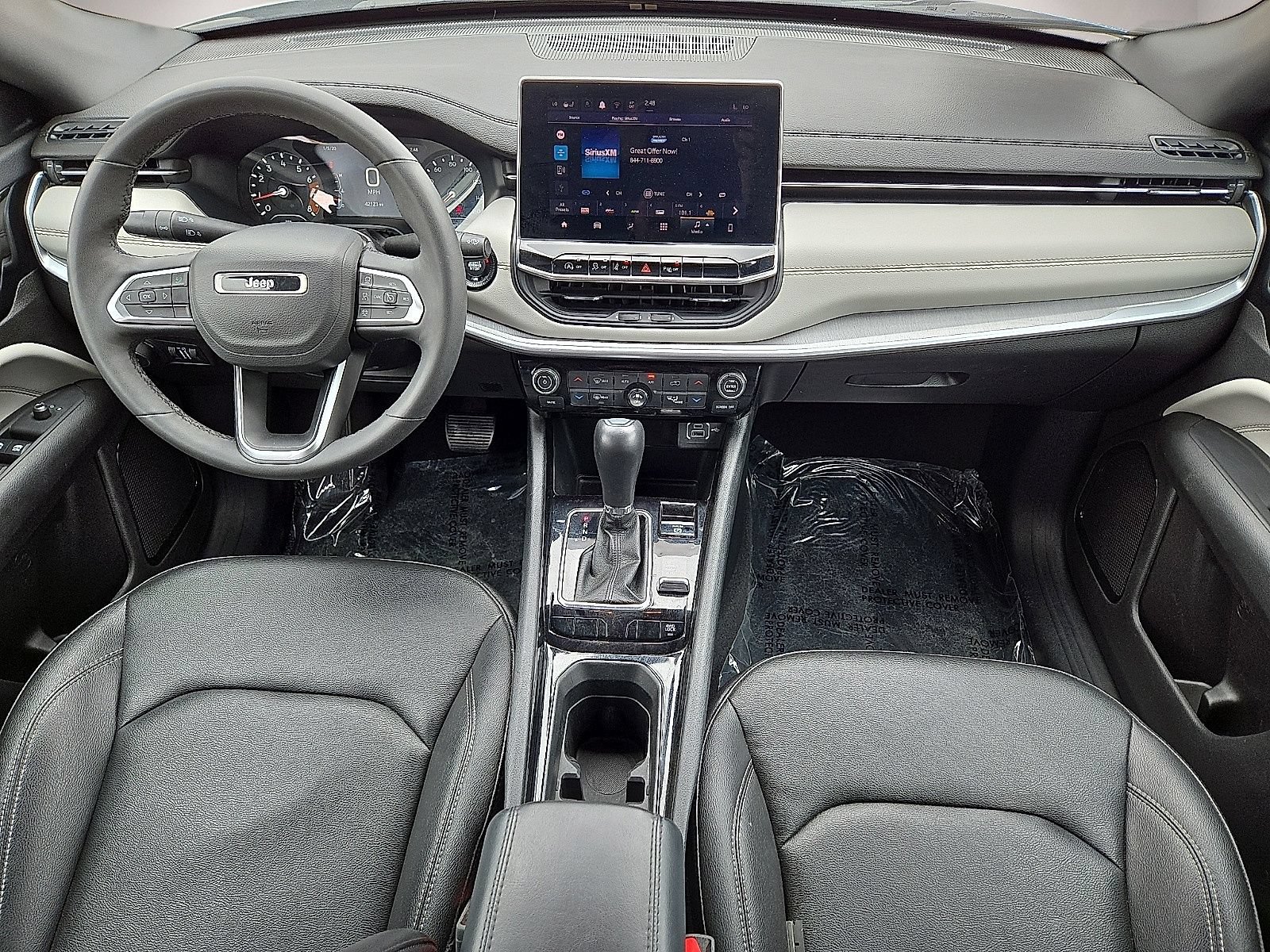 Used 2025 Jeep Compass Limited AWD/4WD image 17