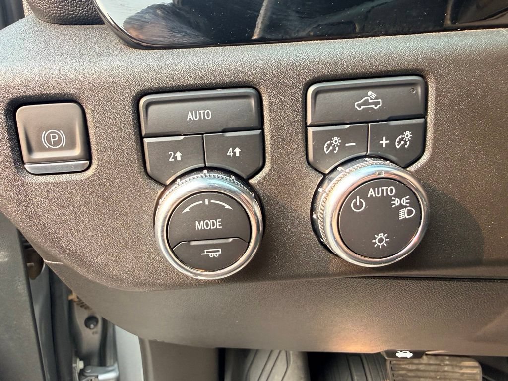 Used 2023 GMC Sierra 1500 SLE w/ Enhanced Capability Package AWD/4WD image 21
